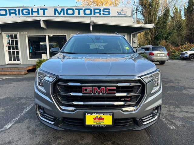 Used 2023 GMC Terrain AT4 image 9