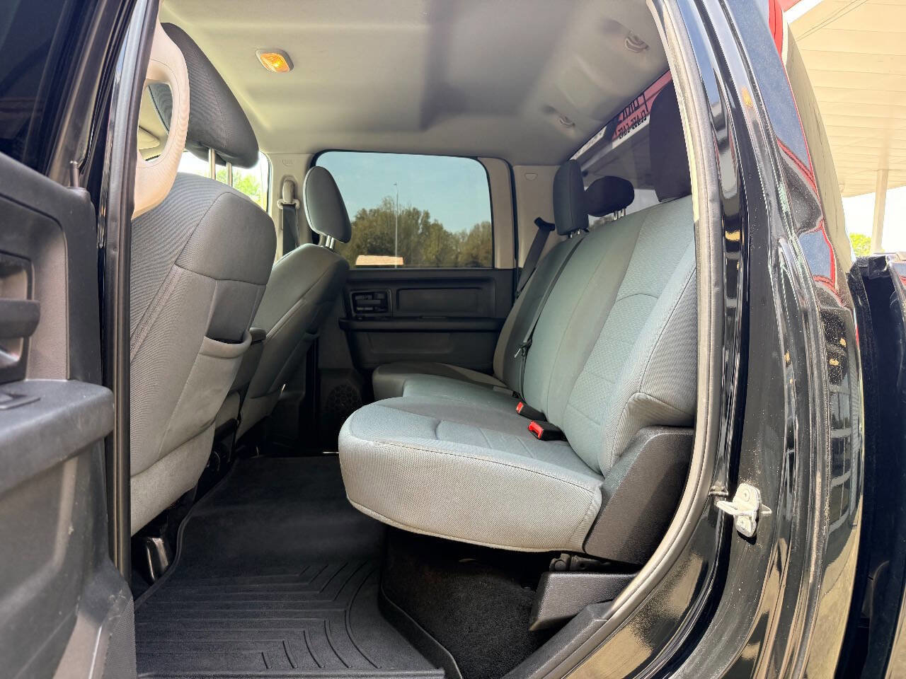 Used 2013 RAM 2500 Tradesman w/ Chrome Appearance Group AWD/4WD image 30