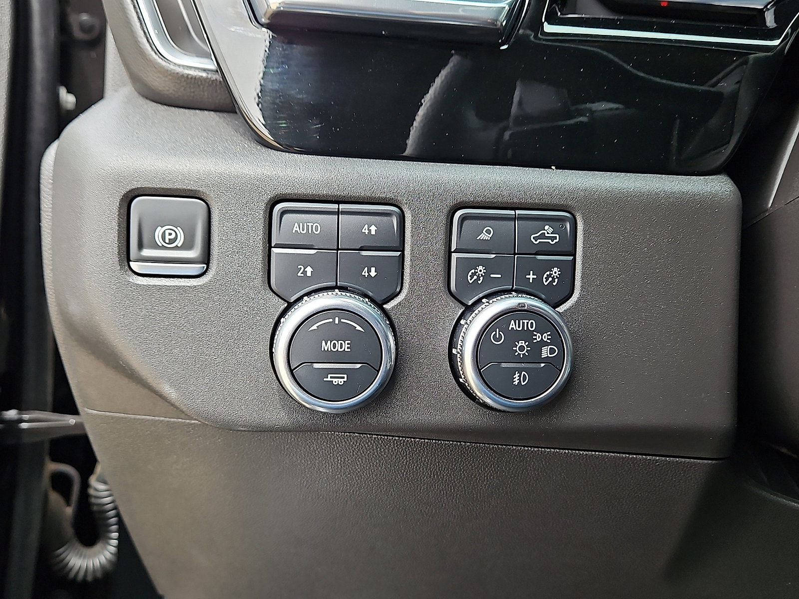 Used 2024 GMC Sierra 1500 SLT AWD/4WD image 15