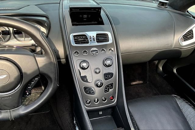 Used 2015 Aston Martin Vanquish Volante image 13