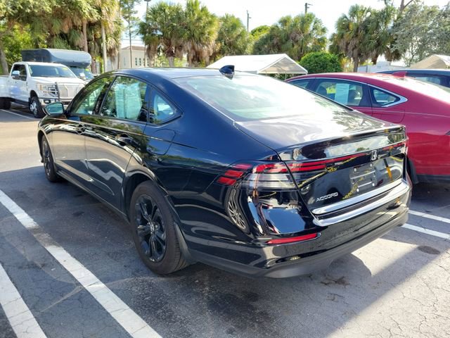 Certified 2025 Honda Accord SE image 4