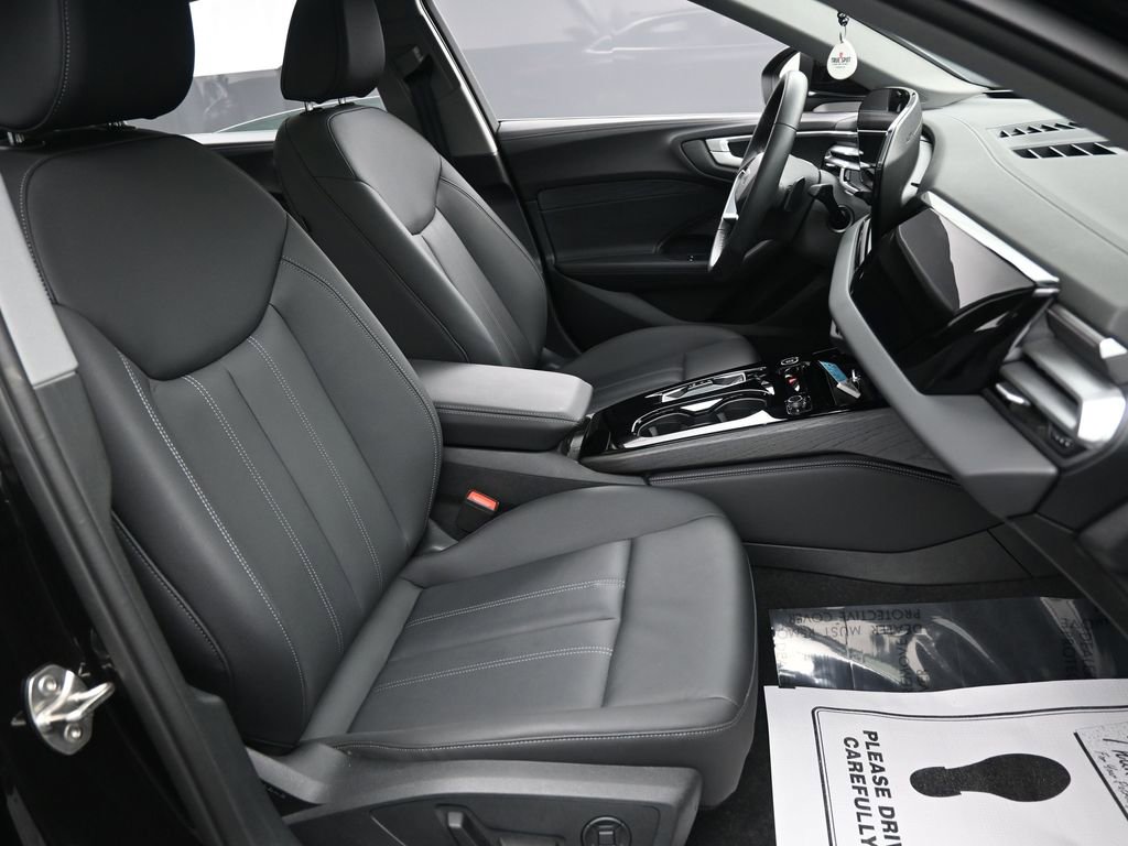 Used 2025 Audi A5 2.0T Premium w/ Convenience Package image 33