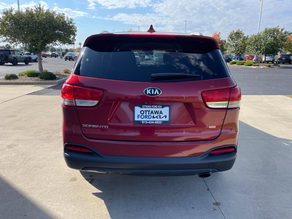 Used 2017 Kia Sorento AWD w/ LX Convenience Package image 6