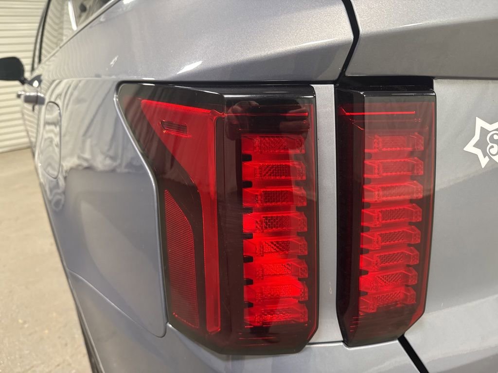 Used 2023 Kia Sorento LX FWD image 29