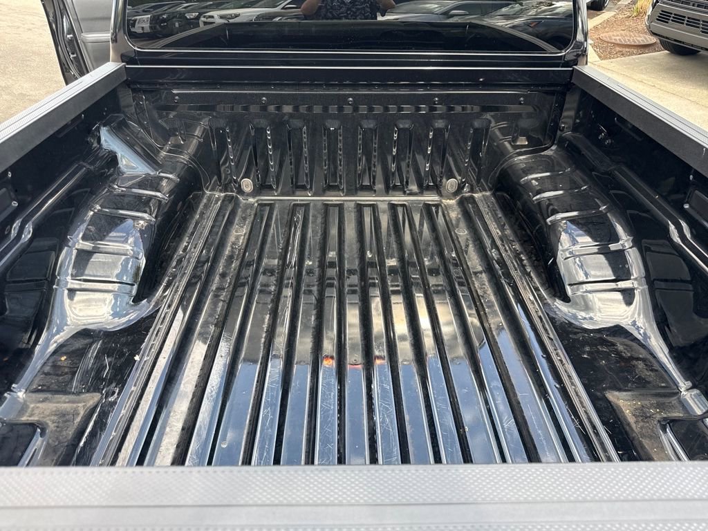 Certified 2023 Nissan Frontier SV w/ Midnight Edition Package image 25