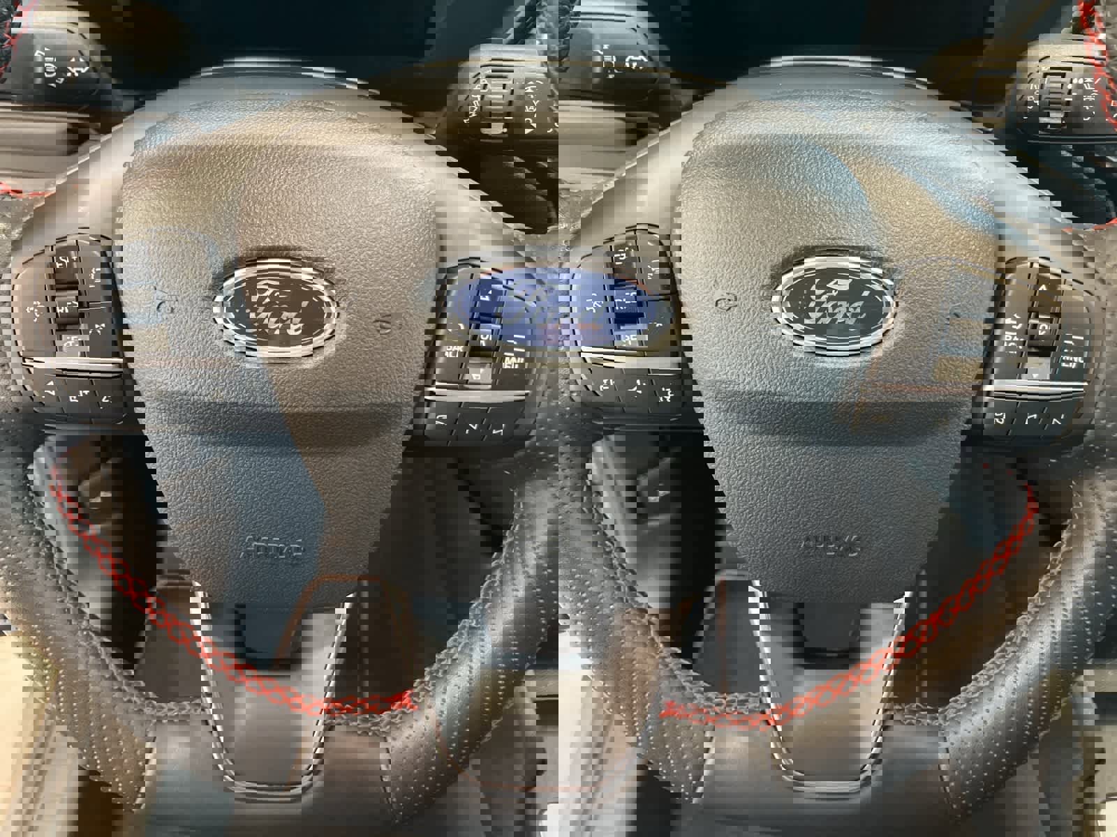 Used 2023 Ford Escape ST-Line Elite image 17