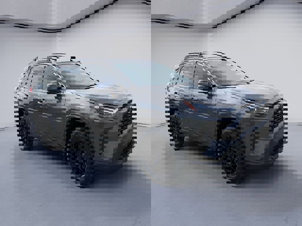 Used 2023 Toyota RAV4 XLE image 7