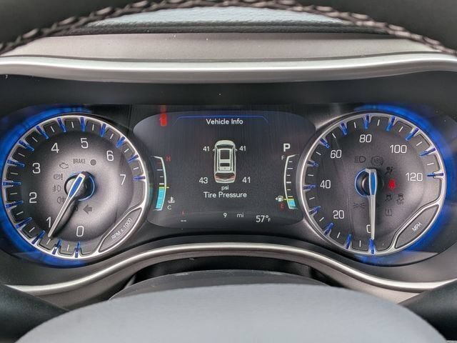 New 2027 Chrysler Pacifica Select FWD image 16