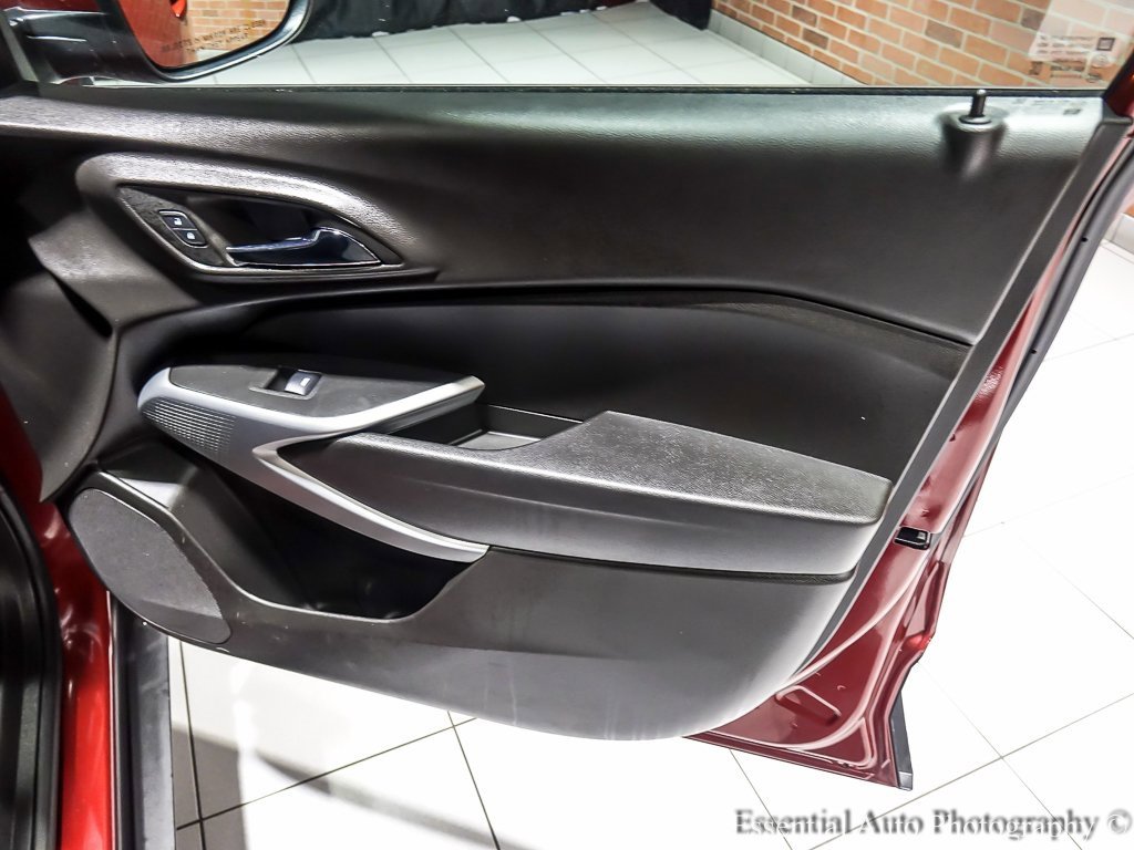 Used 2025 Chevrolet Trax LS w/ LS Convenience Package image 29