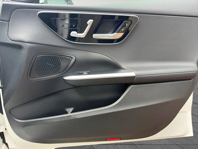 Used 2023 Mercedes-Benz C 300 Sedan image 32