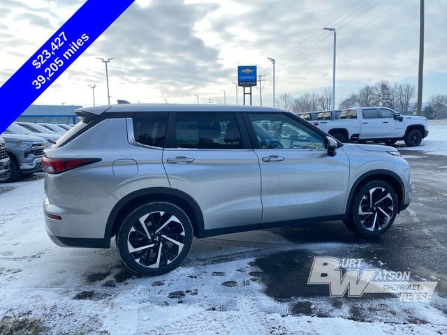Used 2023 Mitsubishi Outlander SE image 7