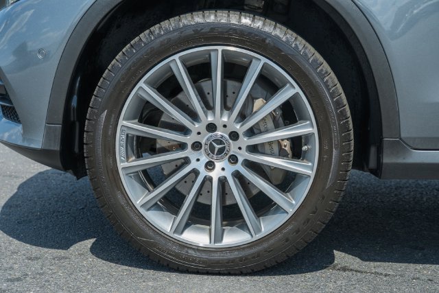 Used 2019 Mercedes-Benz GLC 300 4MATIC image 17