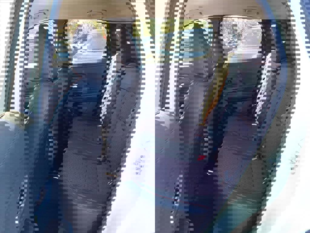 New 2026 Nissan Kicks SR w/ Cold Weather Package image 5