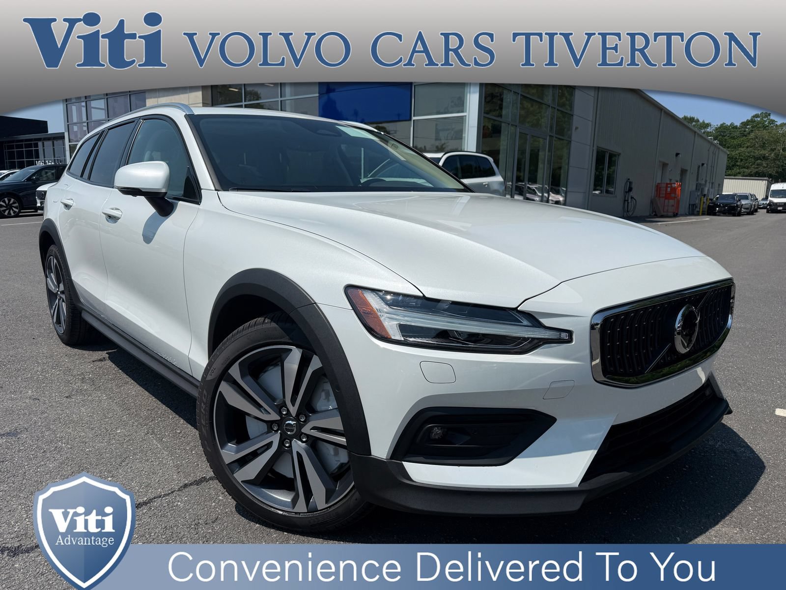 New 2026 Volvo V60 B5 Cross Country Plus w/ Climate Package