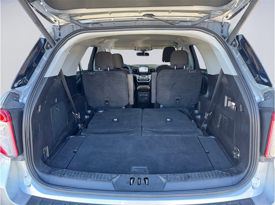 Used 2021 Ford Explorer XLT AWD/4WD image 26