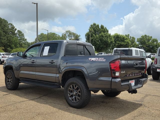 Used 2021 Toyota Tacoma SR AWD/4WD image 6