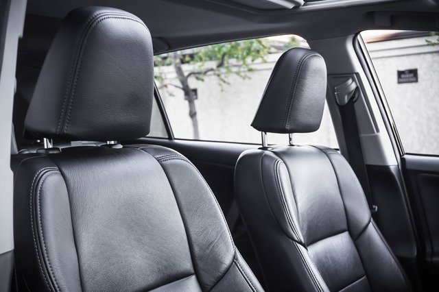 Used 2015 Toyota RAV4 XLE image 22