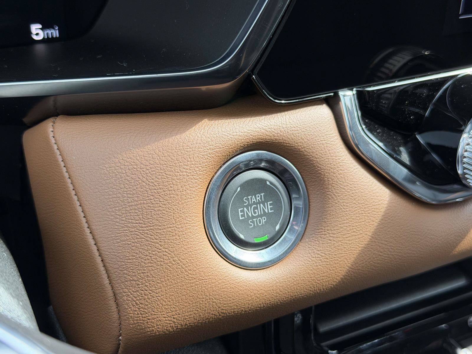New 2026 GMC Canyon AT4 w/ Technology Plus Package AWD/4WD image 16