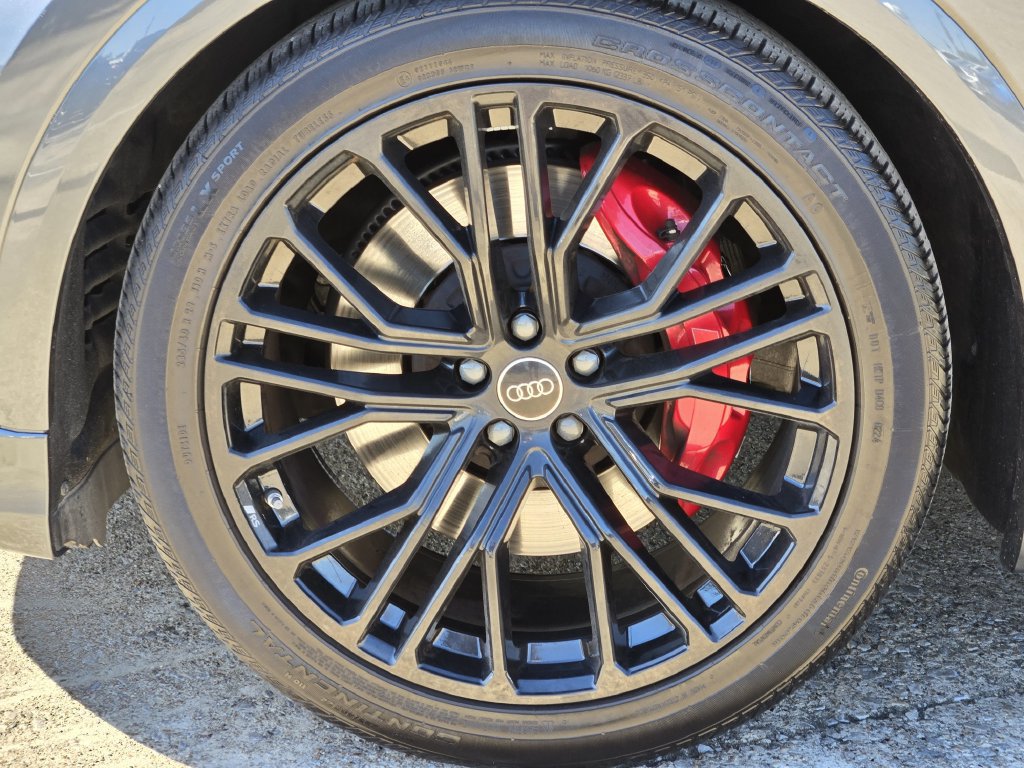 Used 2024 Audi SQ8 Prestige w/ Prestige Package AWD/4WD image 15