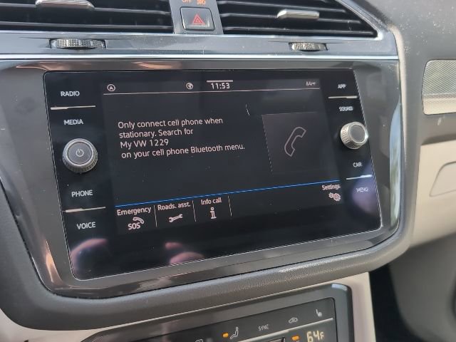 Used 2022 Volkswagen Tiguan SE image 16