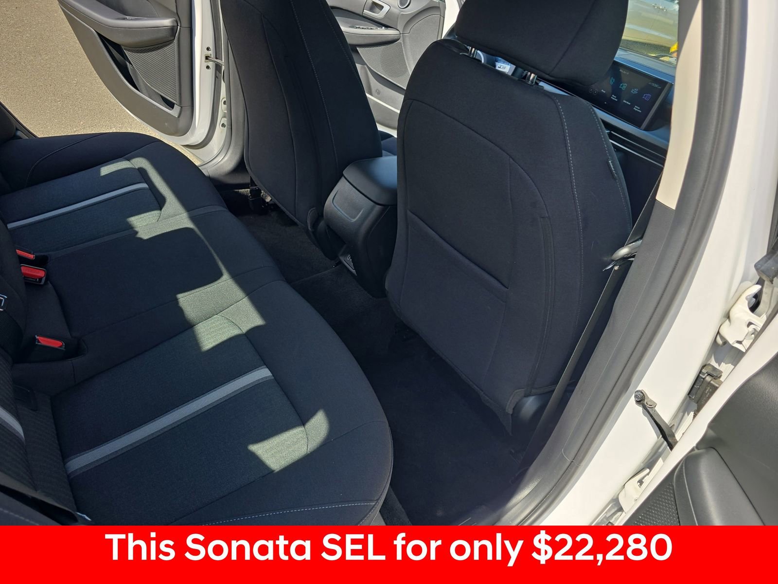 Used 2025 Hyundai Sonata SEL FWD image 17