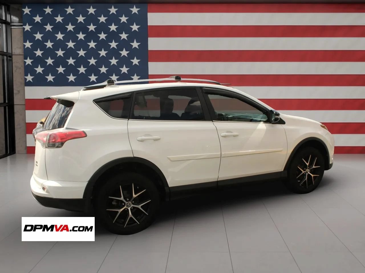 Used 2017 Toyota RAV4 SE AWD/4WD image 7