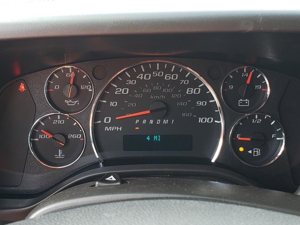 New 2025 Chevrolet Express 2500 w/ Communications Package image 29
