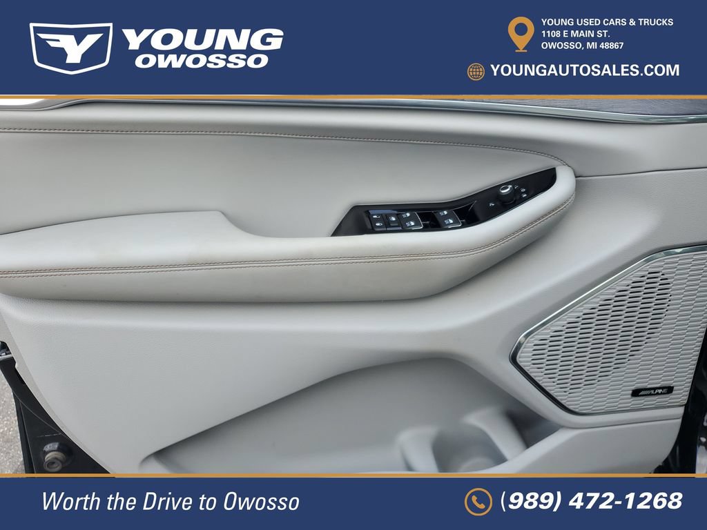 Used 2022 Jeep Grand Cherokee Overland w/ Luxury Tech Group IV AWD/4WD image 23