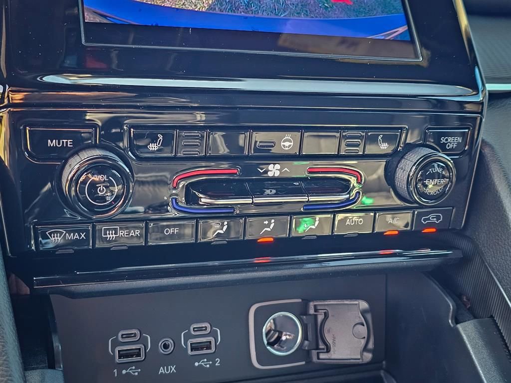 New 2025 Jeep Grand Cherokee L Altitude image 28