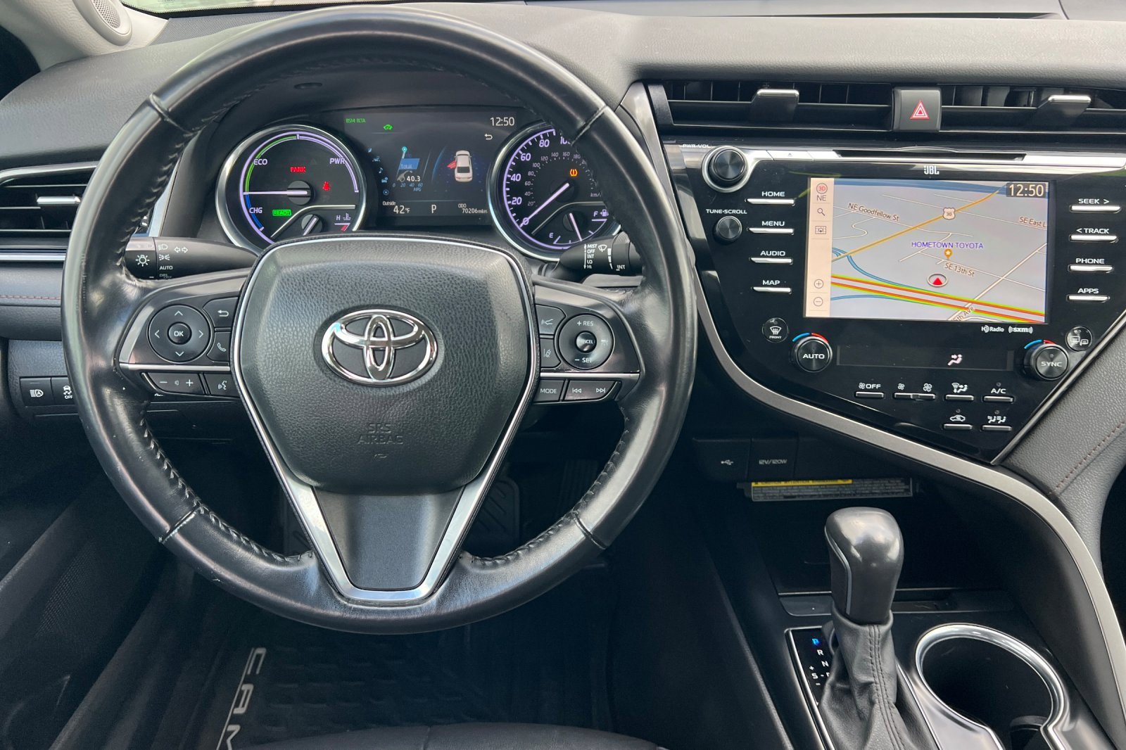 Certified 2020 Toyota Camry XLE w/ Sunroof Package image 11