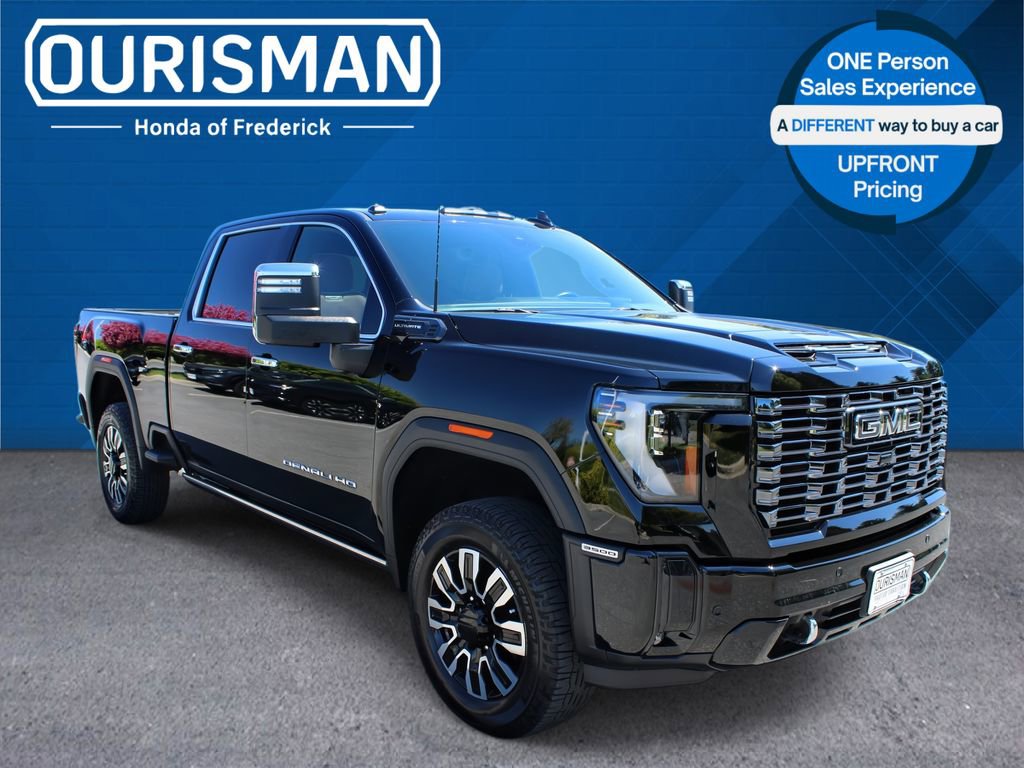 Used 2025 GMC Sierra 3500 Denali Ultimate image 1