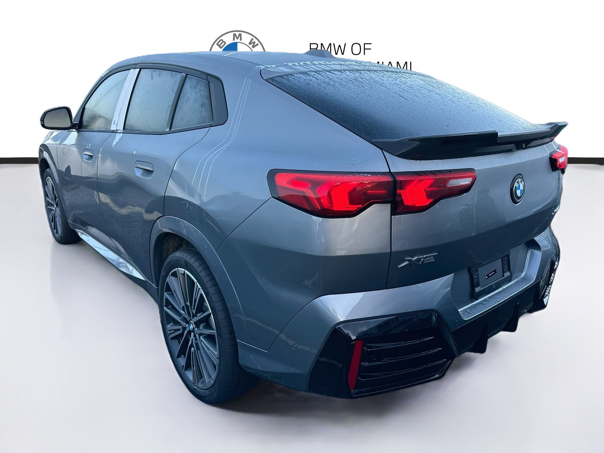 New 2027 BMW X2 xDrive28i w/ M Sport Package AWD/4WD image 4