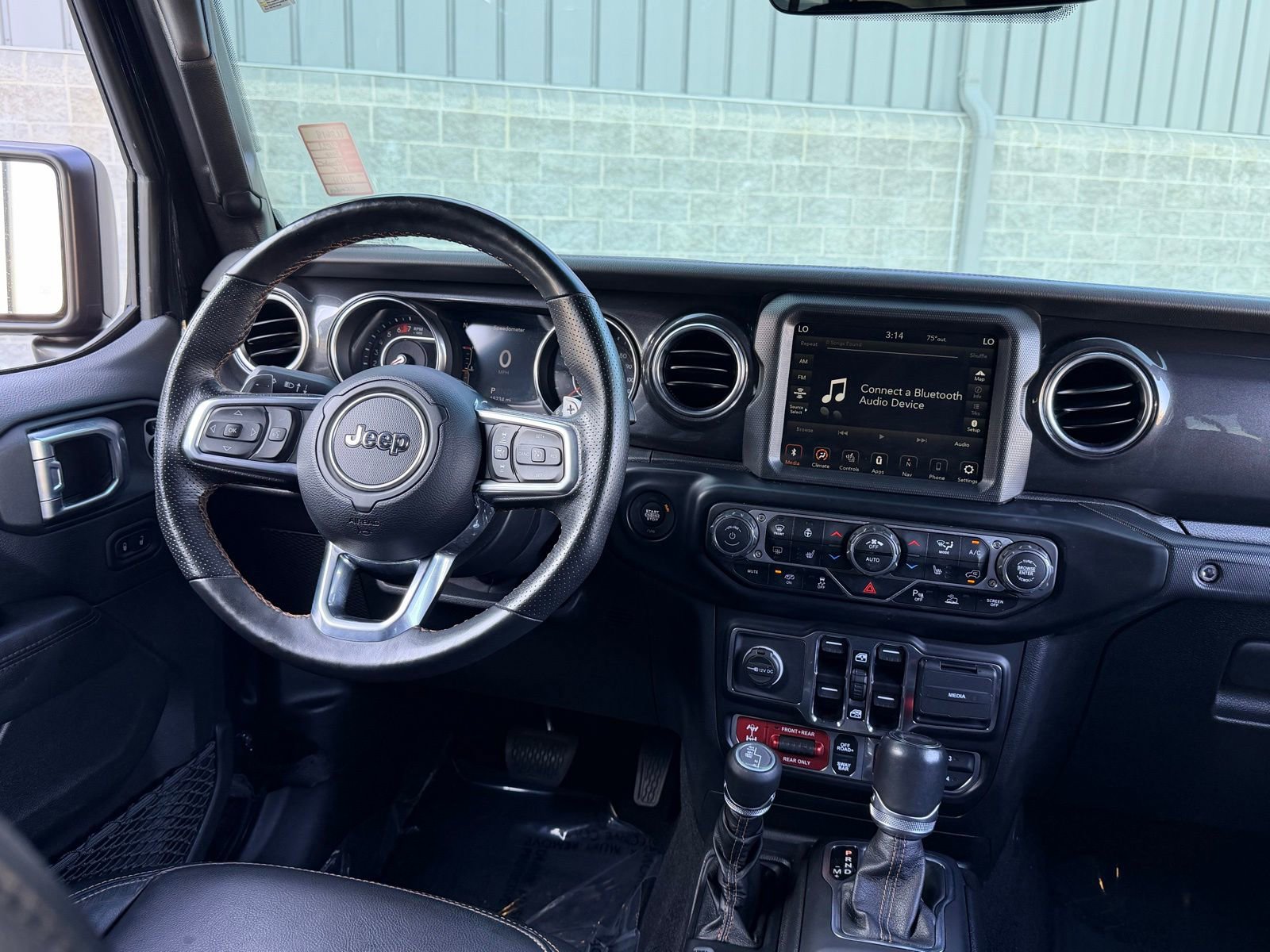 Used 2021 Jeep Wrangler Unlimited Rubicon w/ Trailer Tow Package image 33