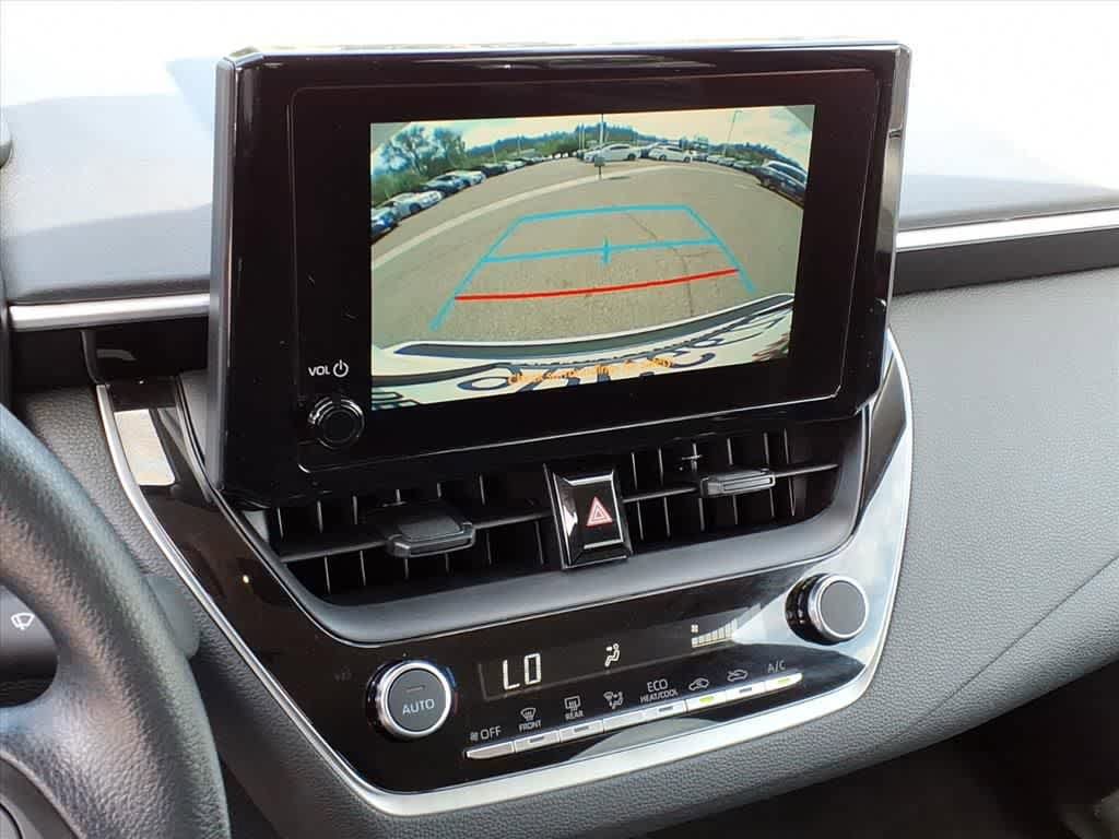 Used 2025 Toyota Corolla LE FWD image 22