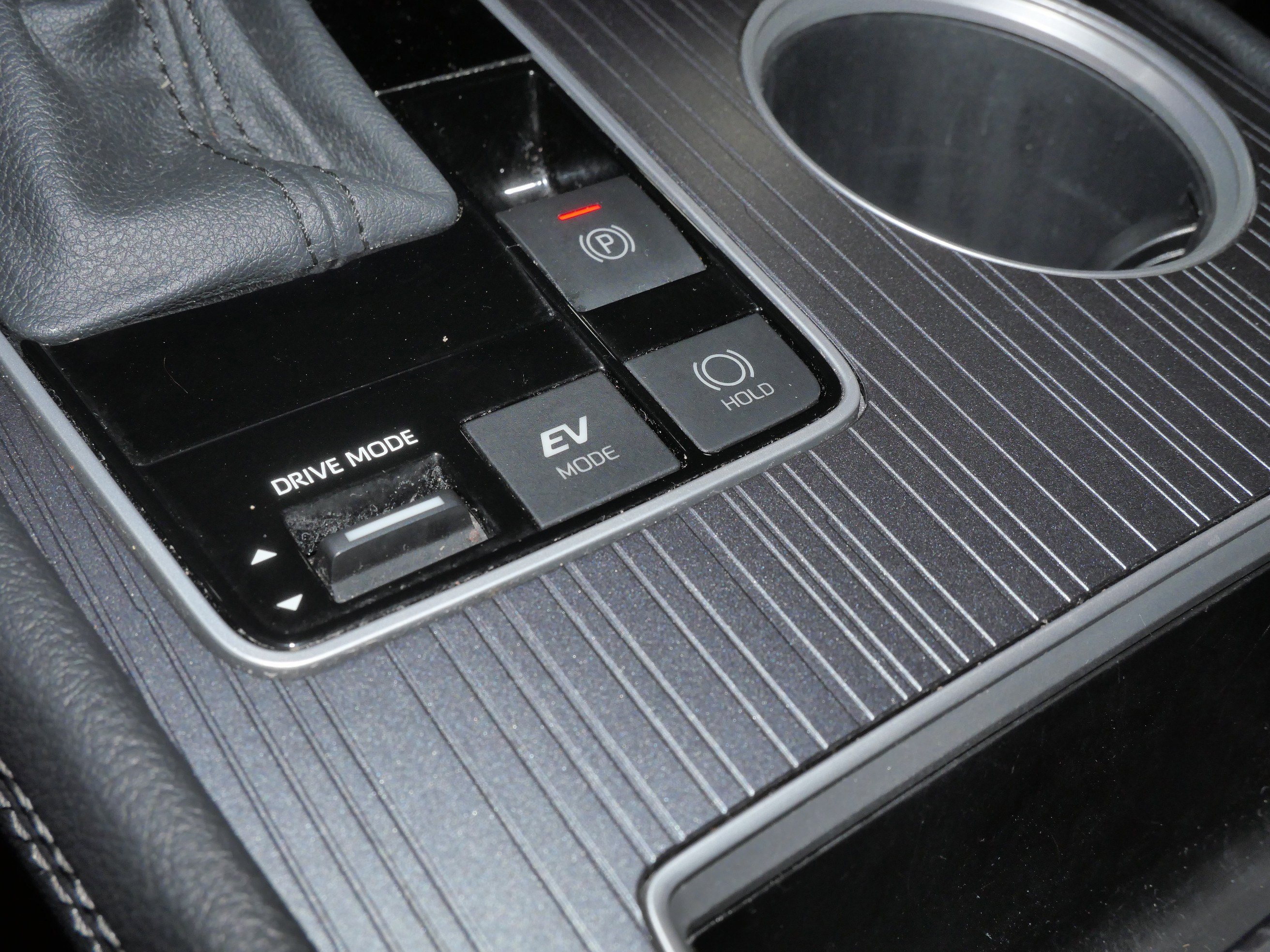 Certified 2025 Toyota Sienna LE image 33