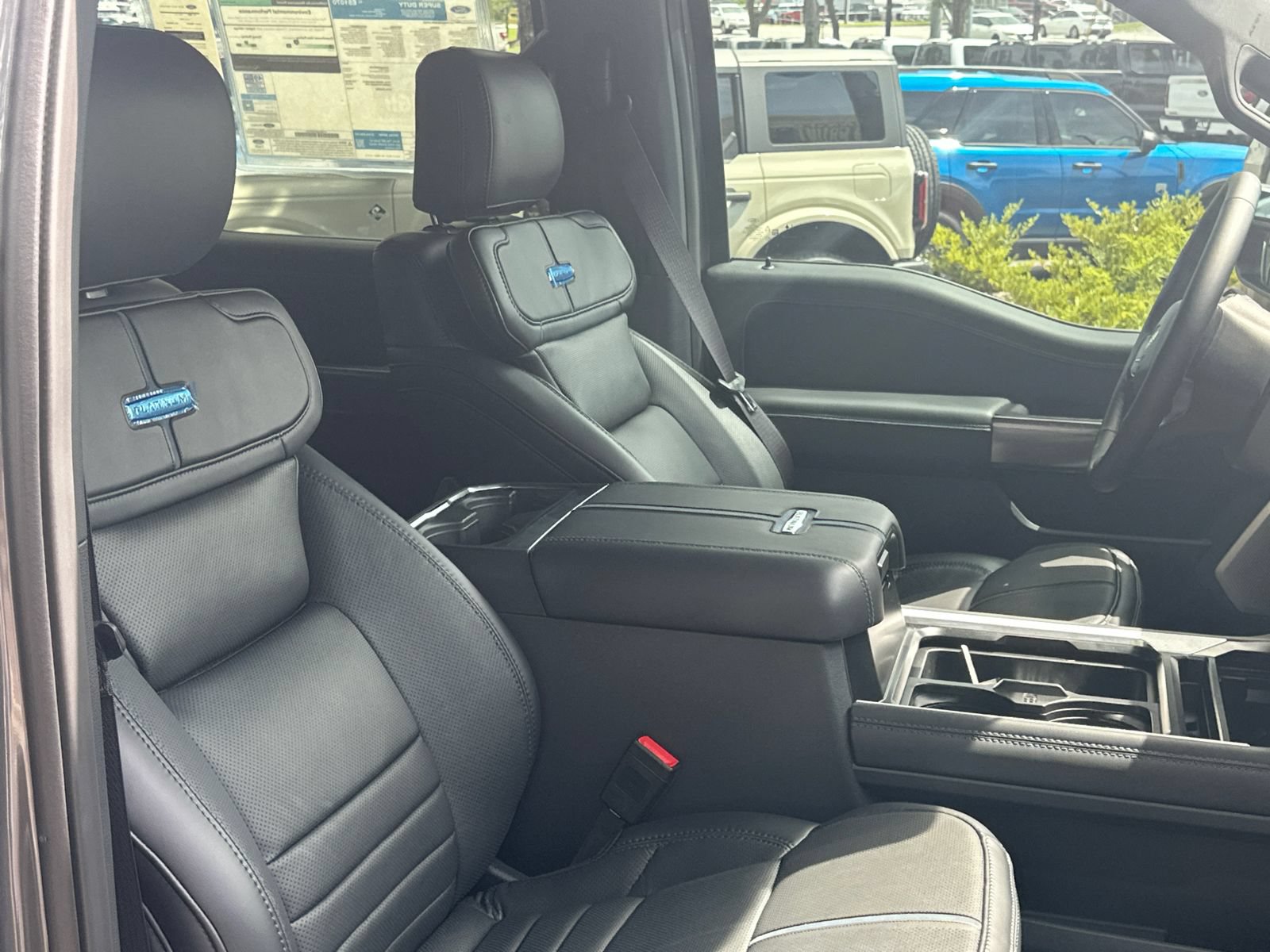 New 2026 Ford F250 Platinum w/ Tremor Off-Road Package AWD/4WD image 14