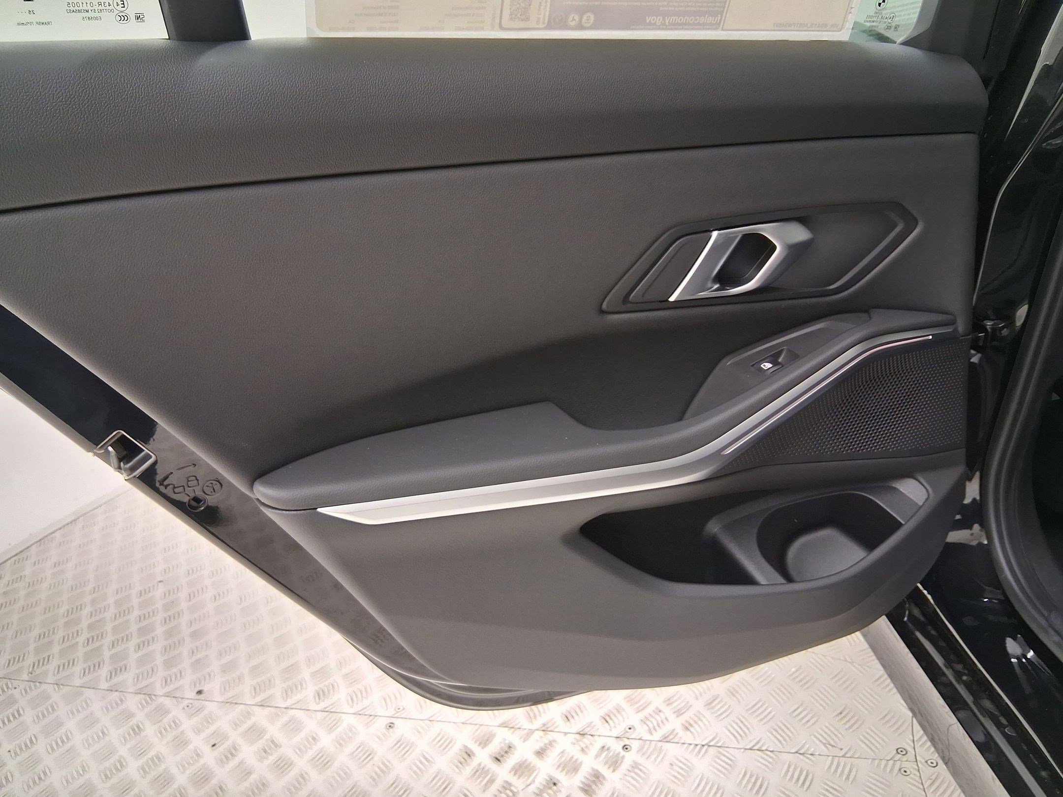 New 2026 BMW 330i Sedan w/ Convenience Package image 28