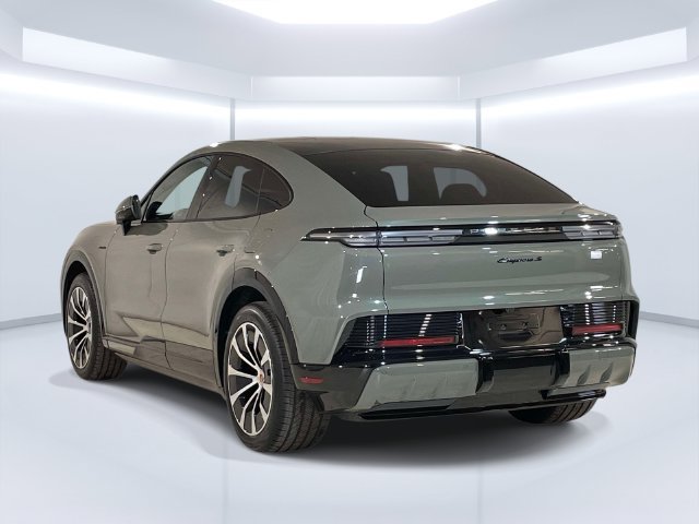 New 2026 Porsche Cayenne S AWD/4WD image 3