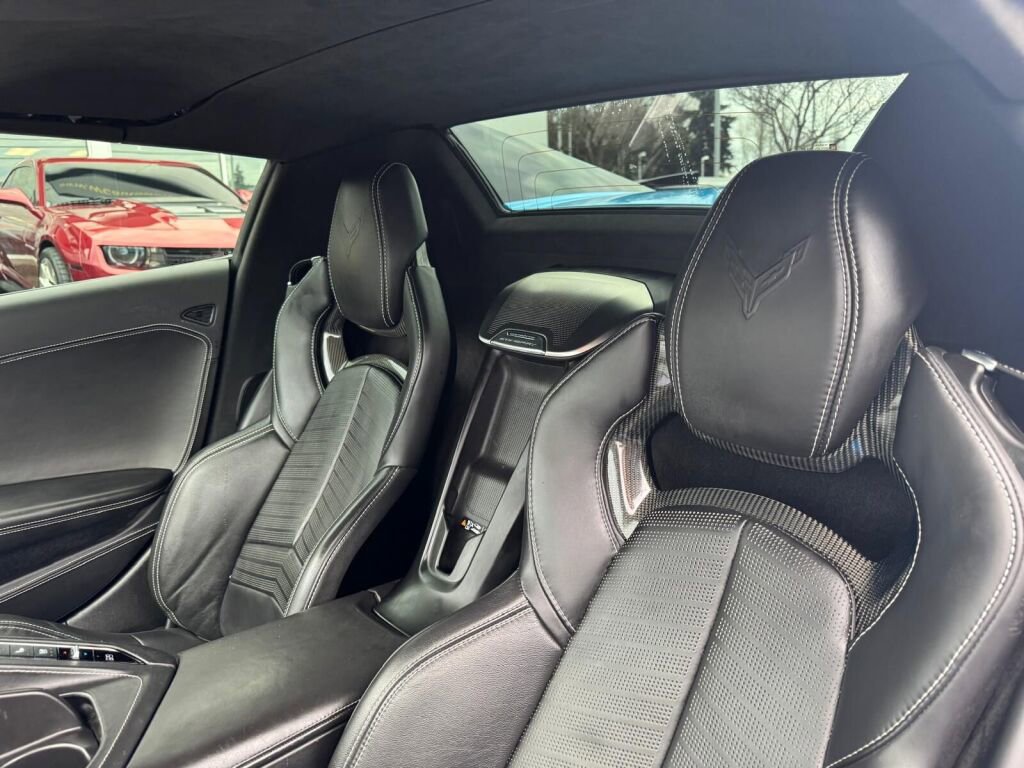 Used 2022 Chevrolet Corvette Stingray image 11