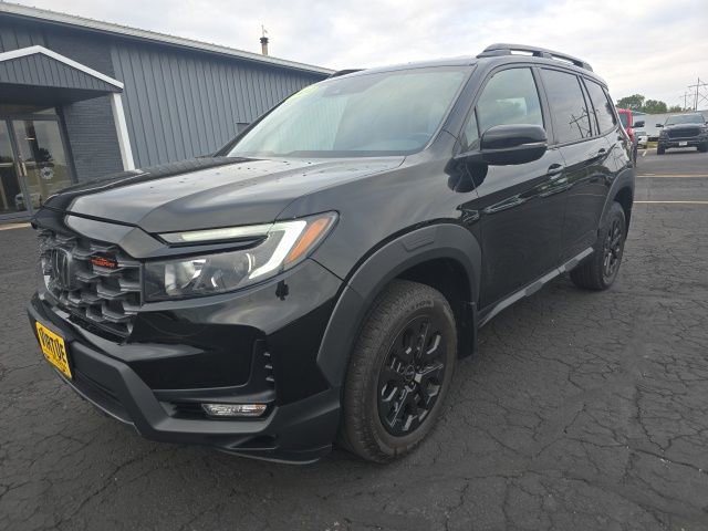 Used 2022 Honda Passport TrailSport image 3