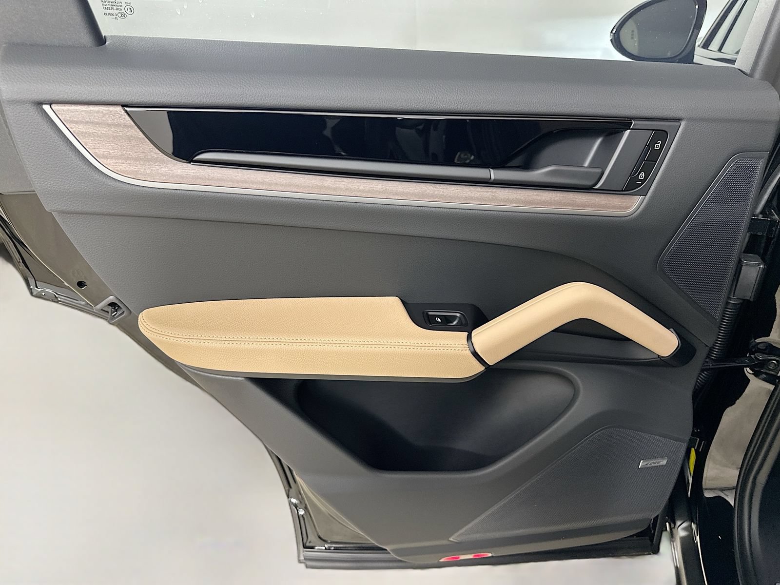New 2026 Porsche Cayenne S AWD/4WD image 34