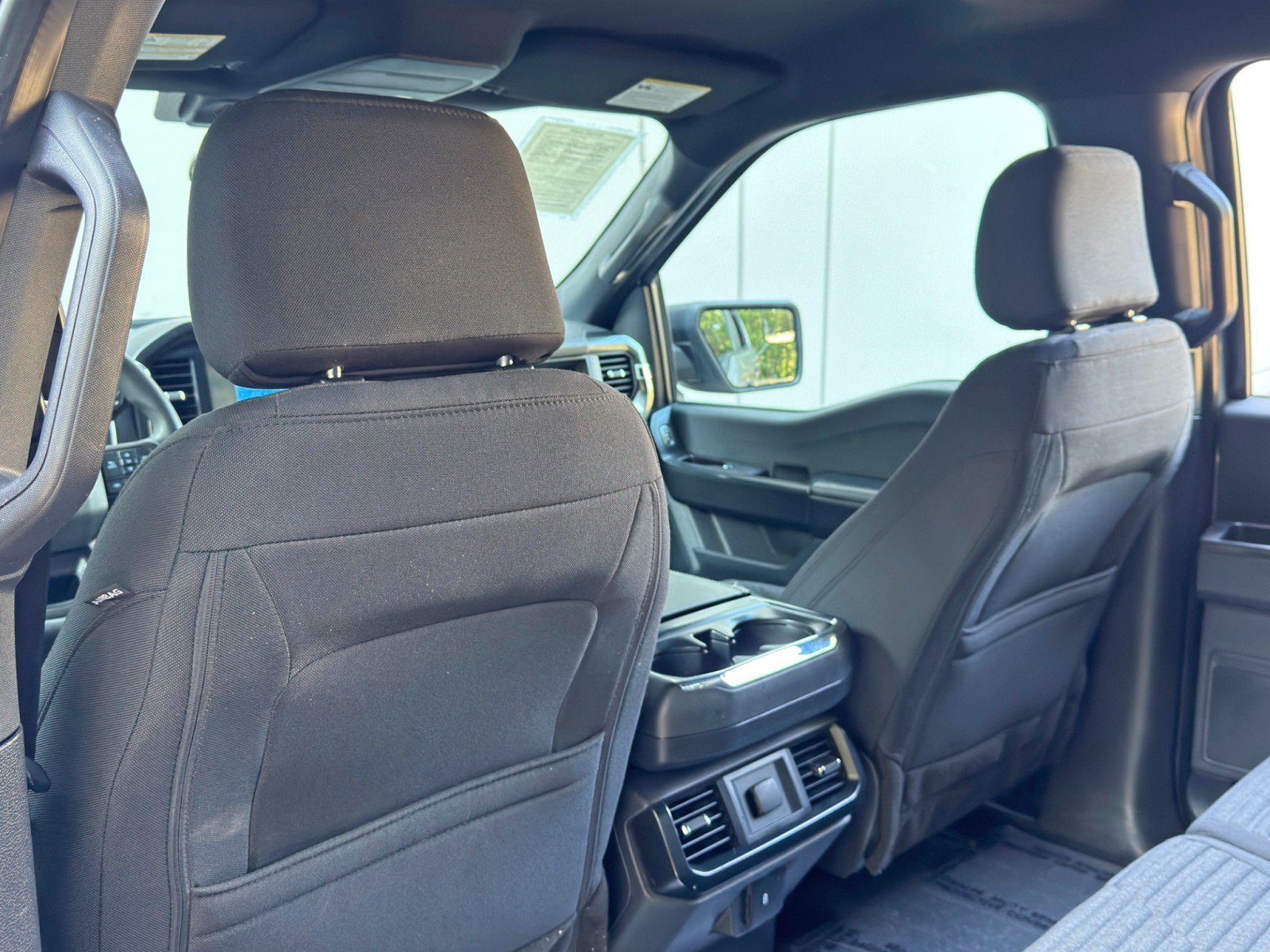 Used 2023 Ford F150 Lariat RWD image 29