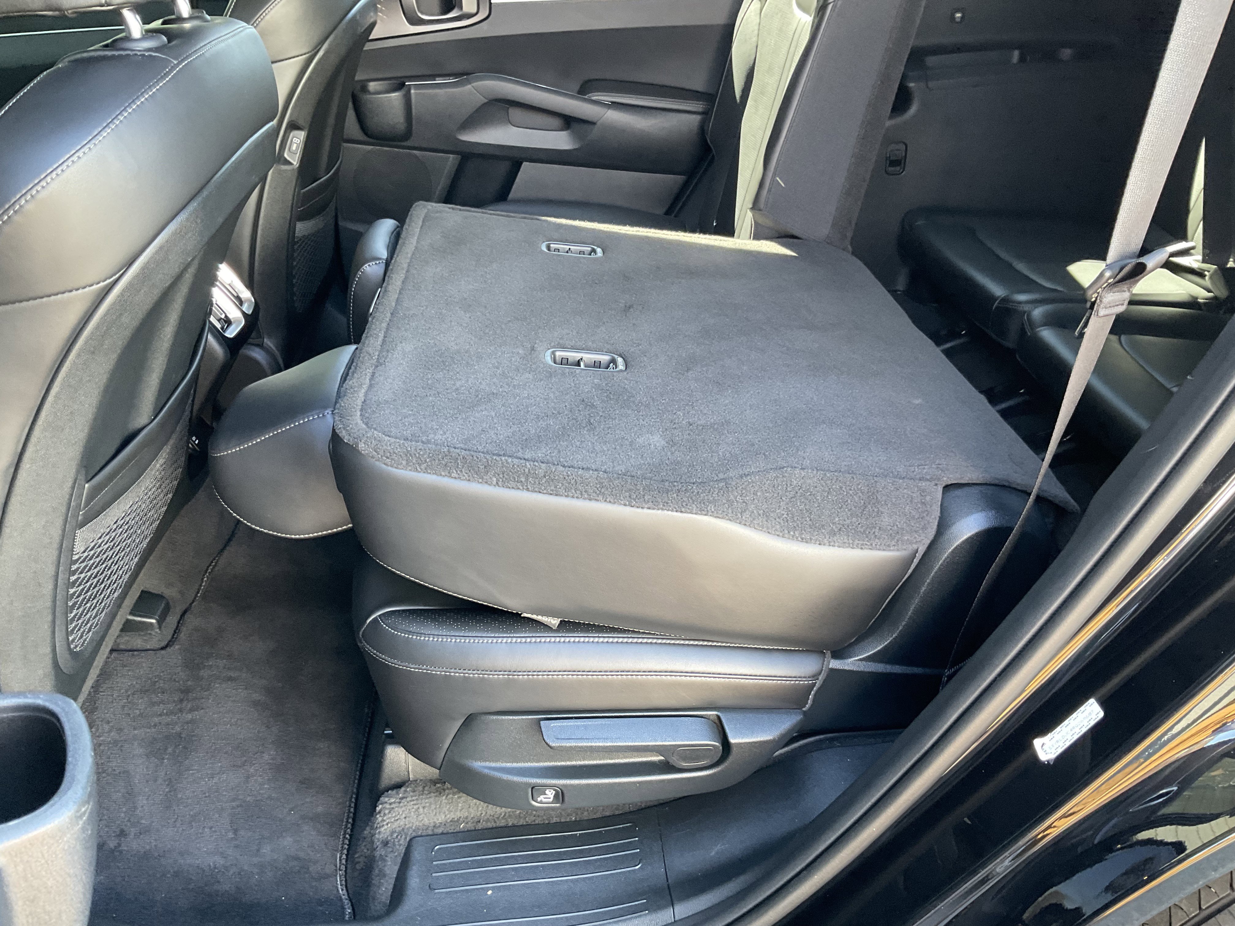 Used 2024 Kia Sorento S image 41