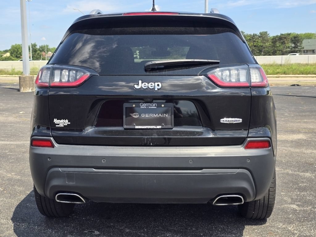 Used 2019 Jeep Cherokee Latitude Plus w/ Comfort/Convenience Group FWD image 12