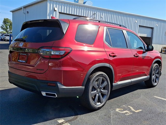 New 2025 Honda Pilot Sport image 6