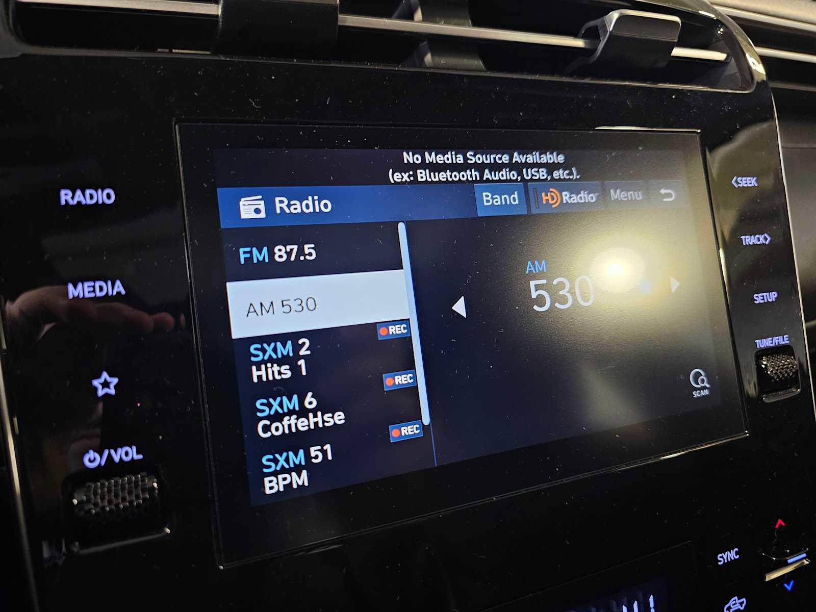 Used 2022 Hyundai Santa Cruz SEL Premium image 16