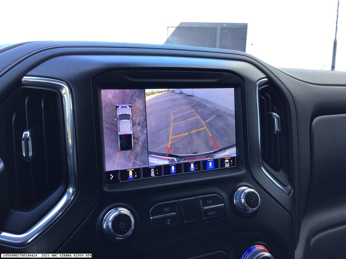 Used 2023 GMC Sierra 2500 AT4 w/ AT4 Premium Plus Package AWD/4WD image 12