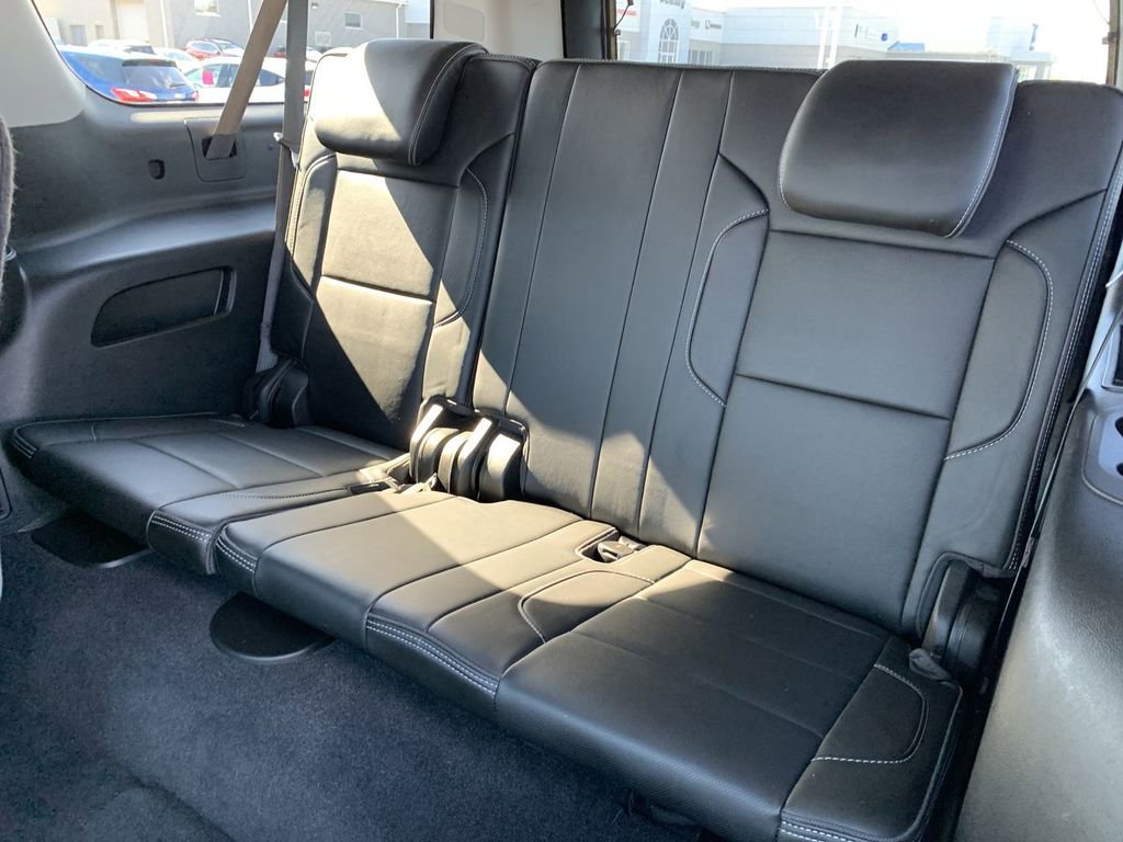Used 2020 GMC Yukon XL Denali w/ Denali Premium Package image 24