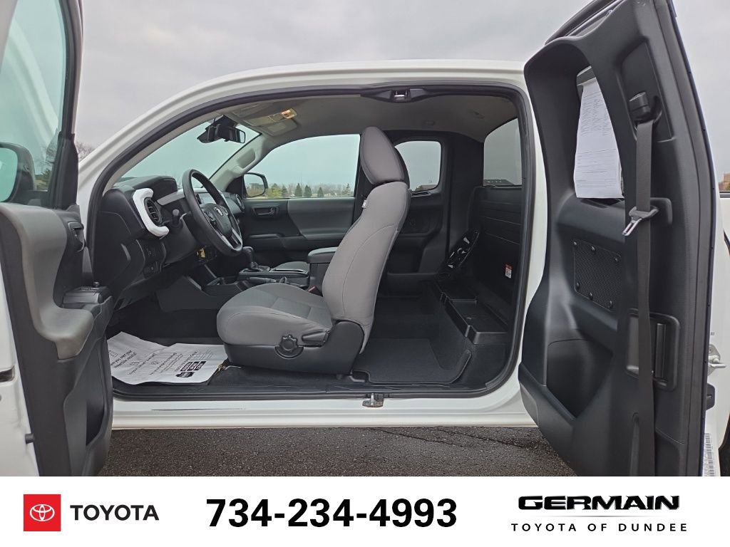 Used 2022 Toyota Tacoma SR image 17