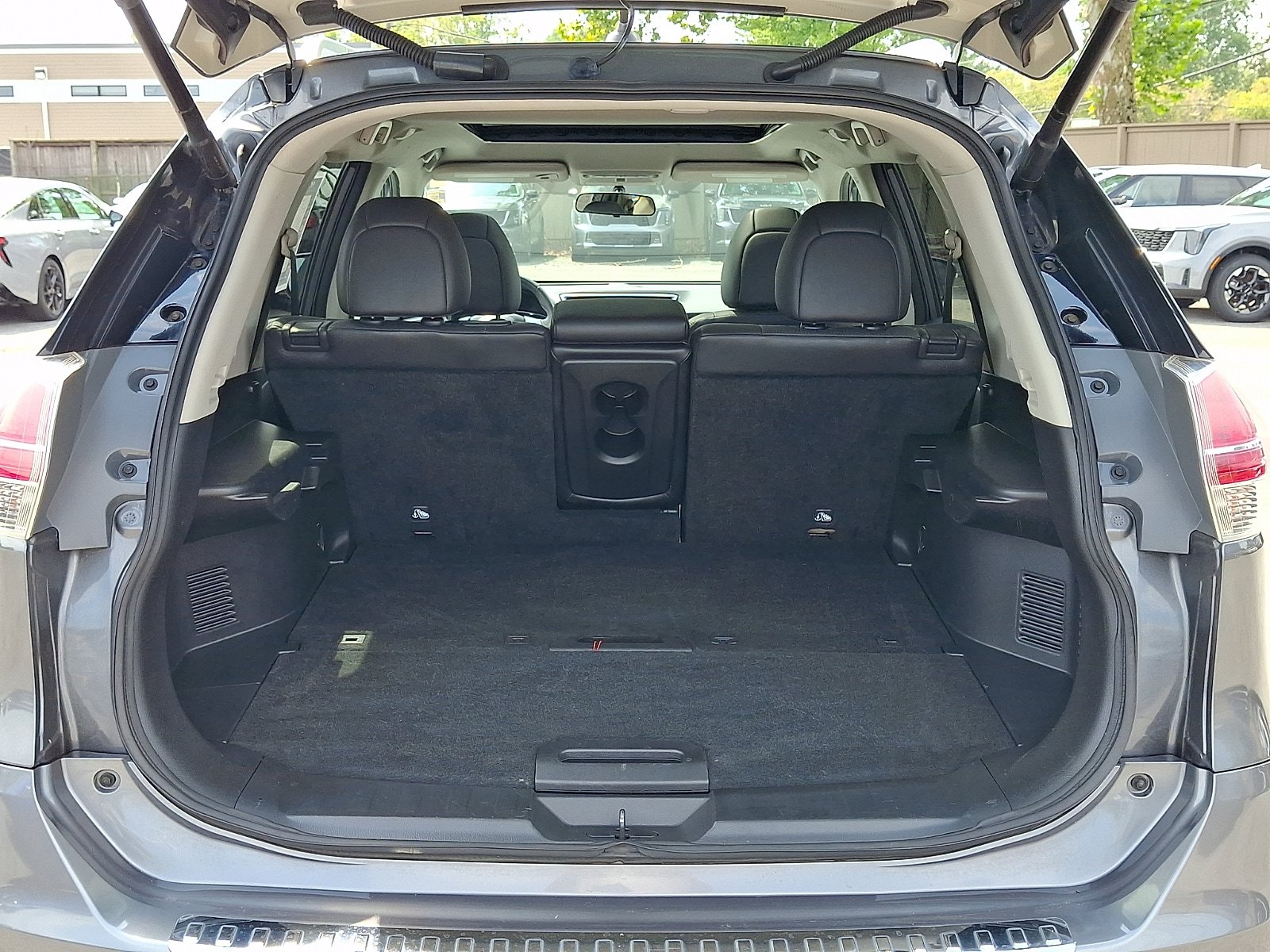 Used 2014 Nissan Rogue SL w/ SL Premium Package AWD/4WD image 29